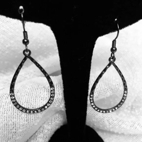 🆕Park Lane Oui Earrings Hematite TearDrop Hooks - Picture 6 of 16